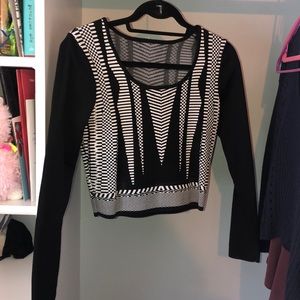 AKIRA Chicago Long sleeve crop top